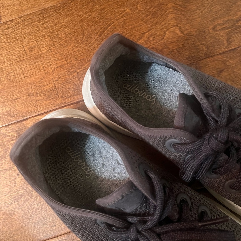 Allbirds Tree Runners - Picture 4 of 5